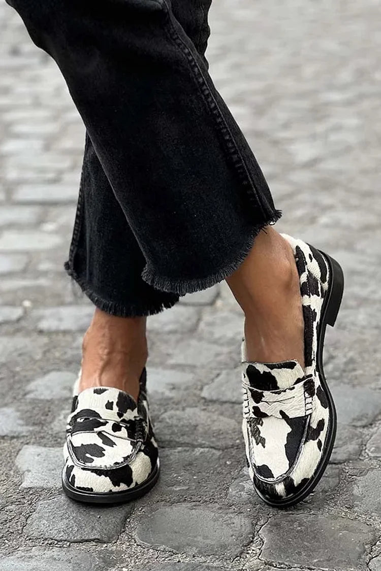 Veerle | Cow-print Loafers