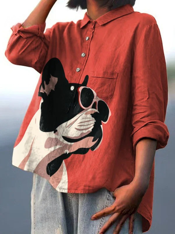 Evie | Decoratief patroon van een Franse bulldog met zonnebril op een rode achtergrond casual overhemd