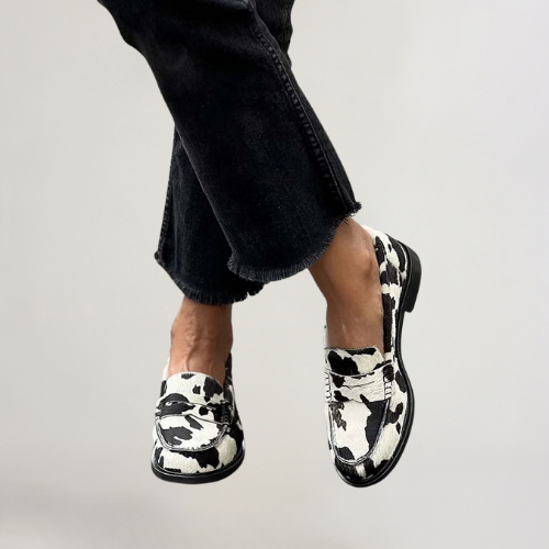 Veerle | Cow-print Loafers