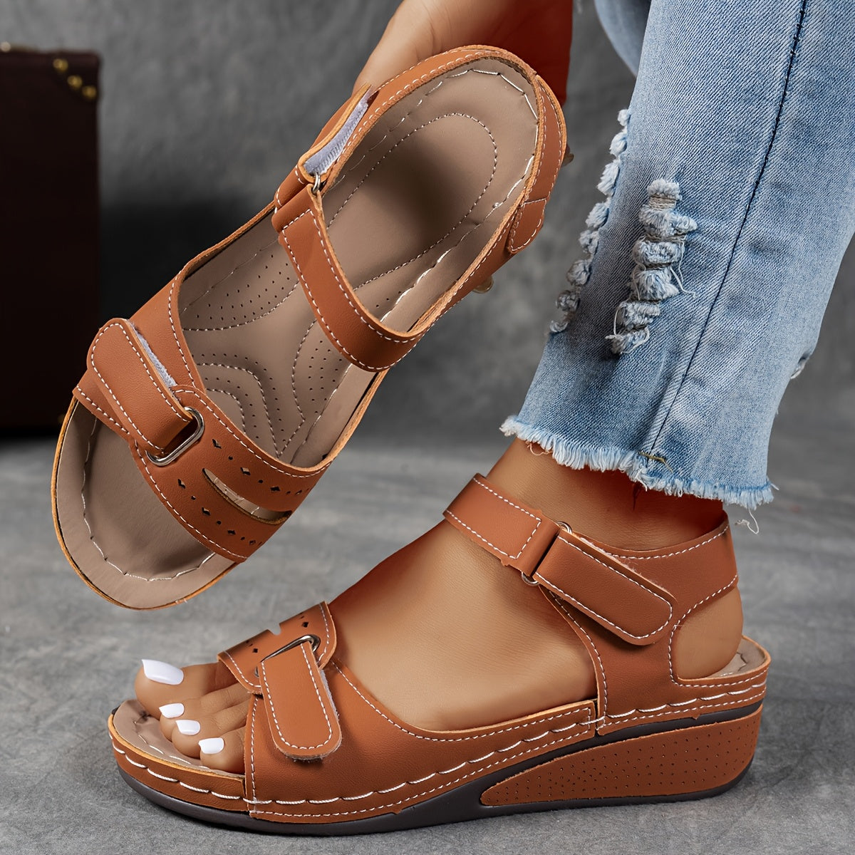 Laura Elegant Sandals