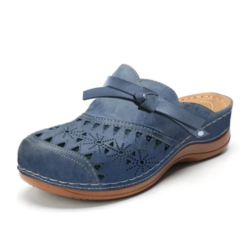Lya Comfortable Everyday Clogs